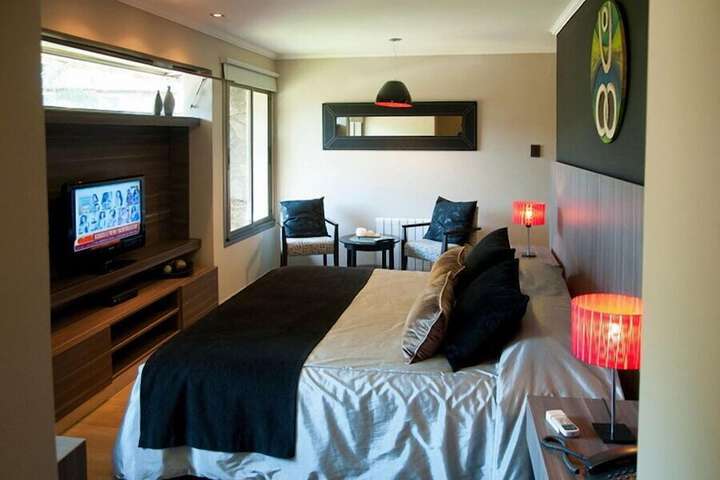 Room 8 of 48