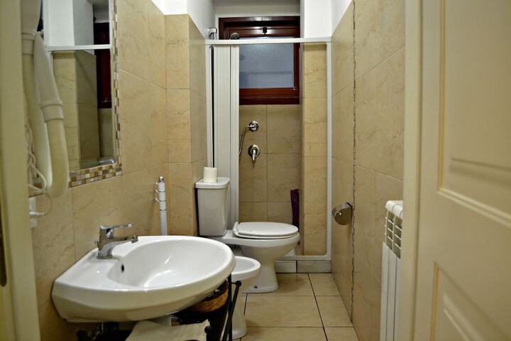 Room 19 of 25