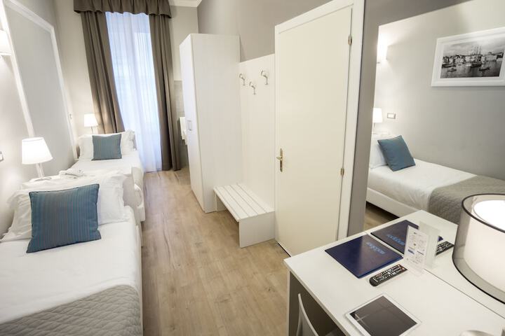Room 14 of 62