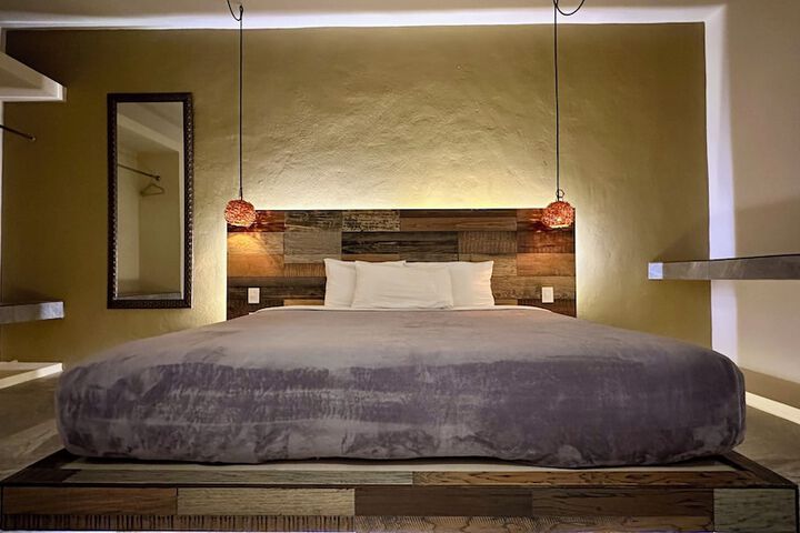 Room 18 of 154