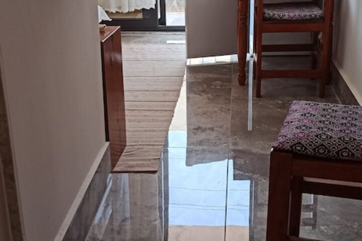 Room 5 of 25