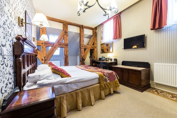 Room 14 of 72