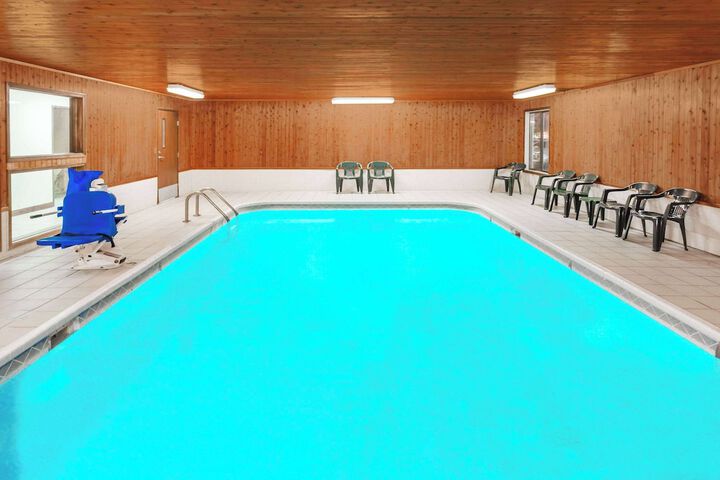Pool 12 of 17