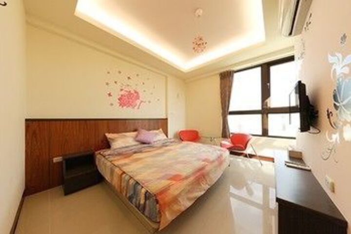 Room 11 of 23