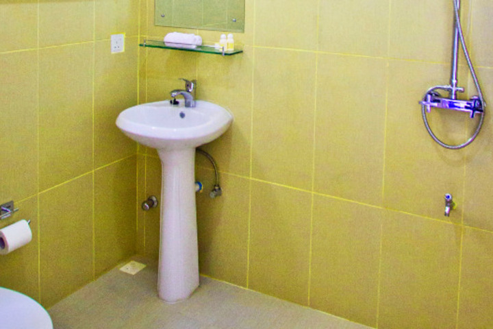 Room 10 of 10