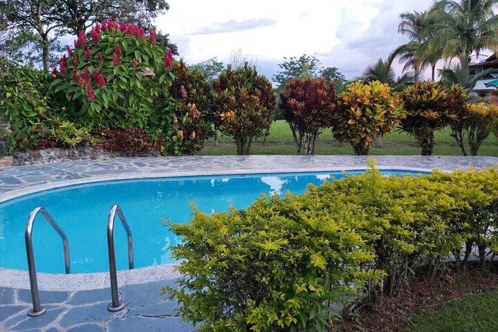 Pool 14 of 26