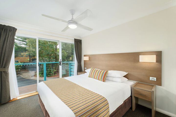 Room 6 of 27