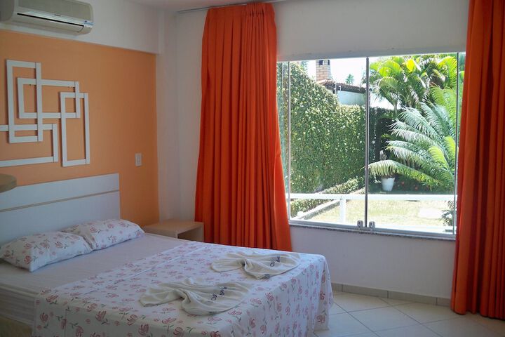 Room 8 of 74