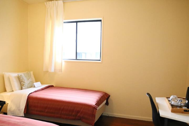 Room 12 of 48