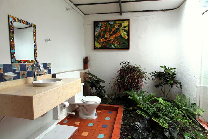 Room 42 of 49