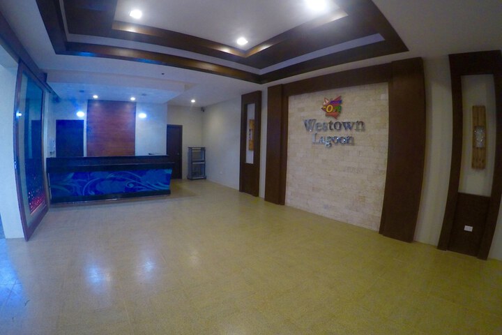 Hotel 4 of 68