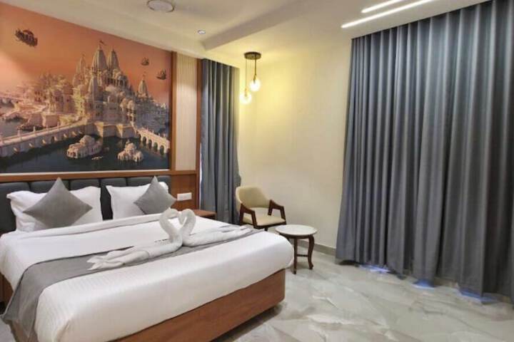 Room 7 of 19