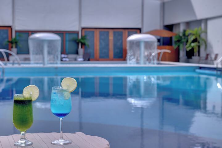 Hotel Pool