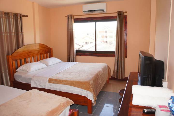 Room 6 of 26