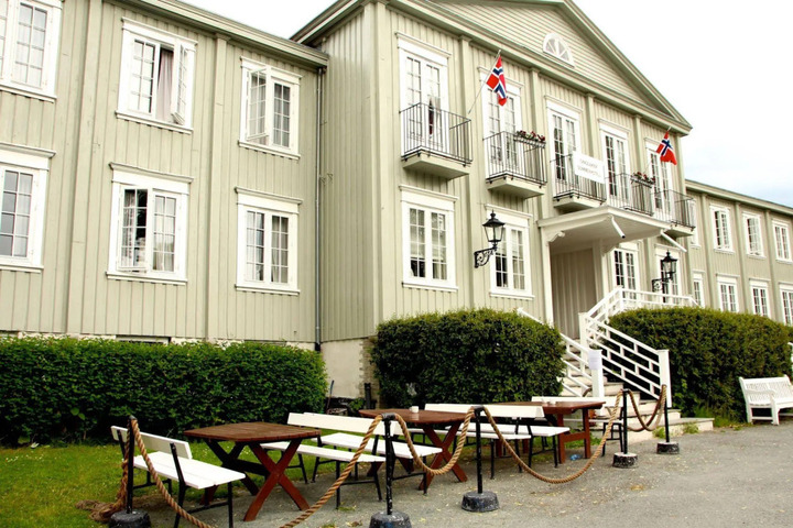 Photo 23