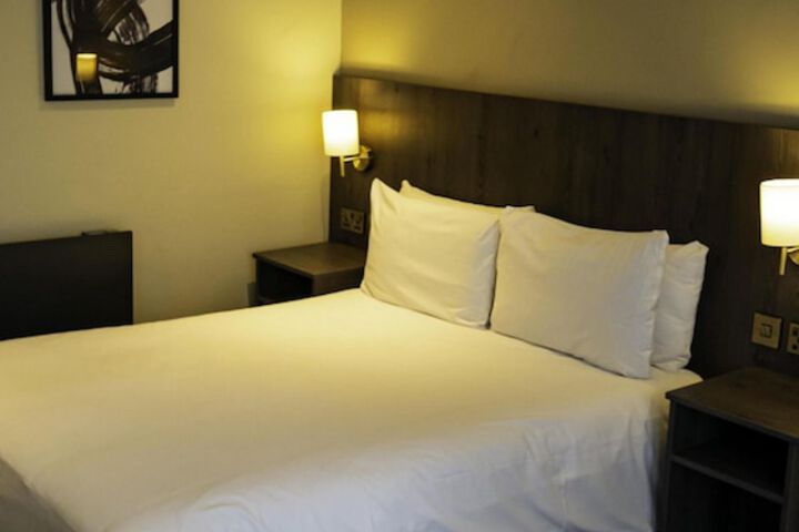 Room 73 of 295