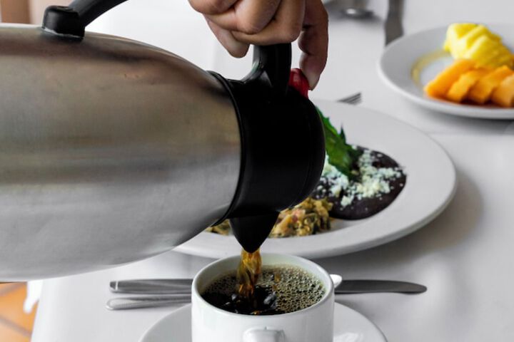 Breakfast/Coffee Service 24 of 35
