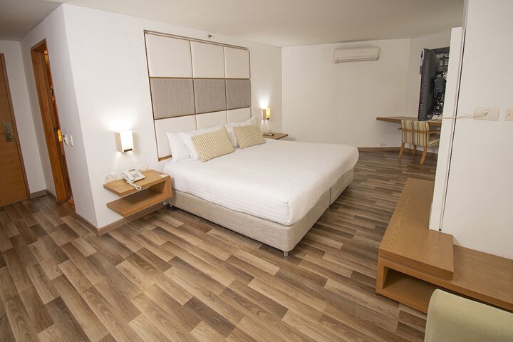 Room 19 of 50