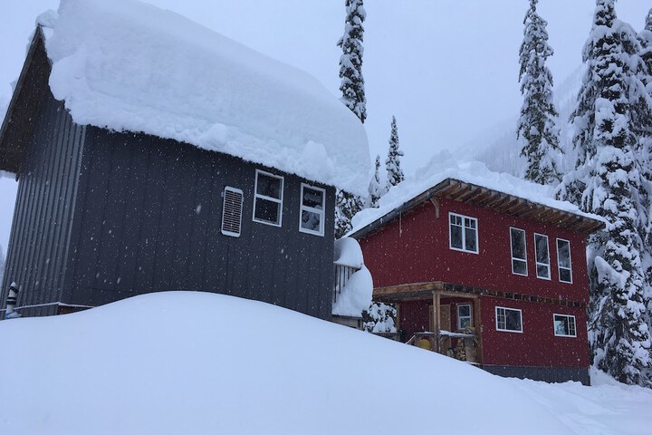 Snowy Mountain Lodge