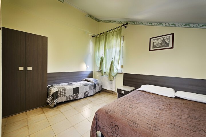Room 18 of 31