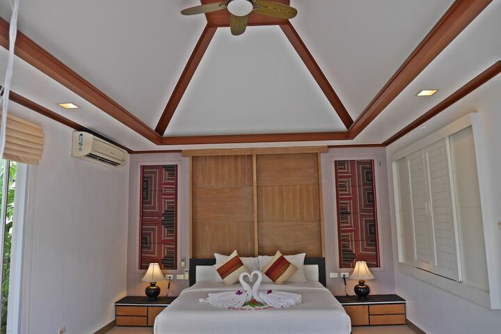 Room 8 of 49