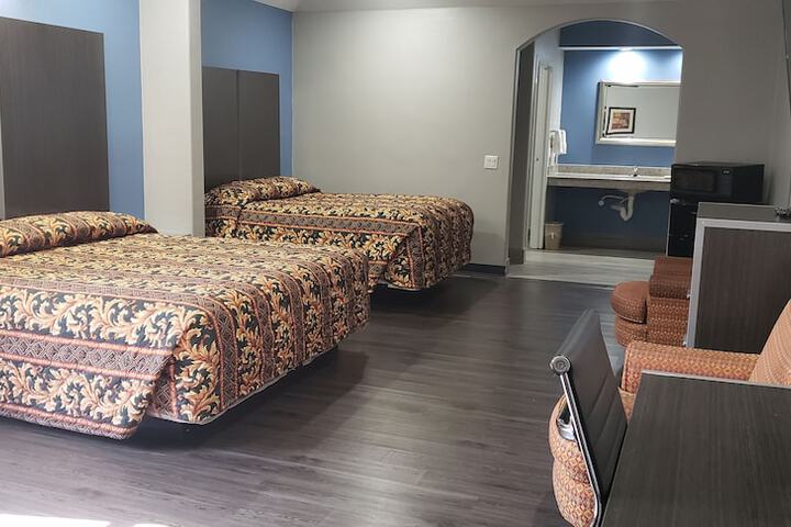 Room 3 of 17