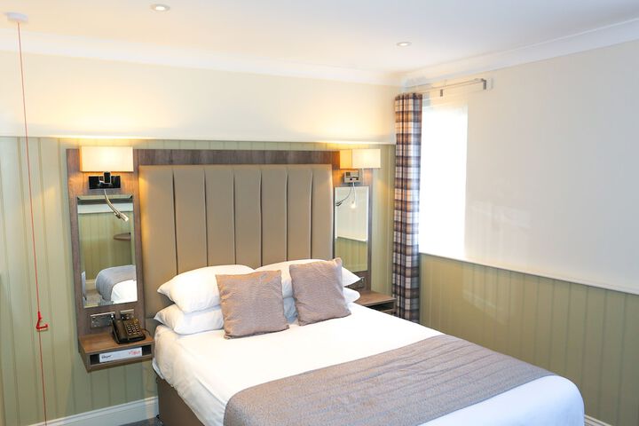 Room 8 of 41