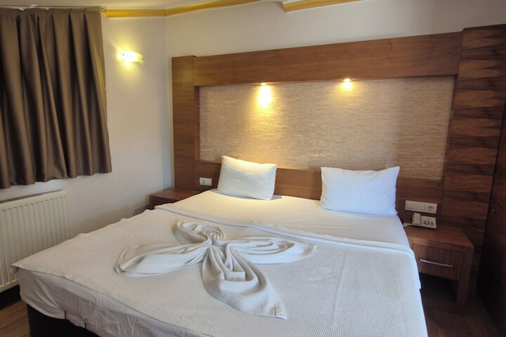 Room 7 of 30