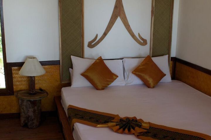 Room 2 of 50