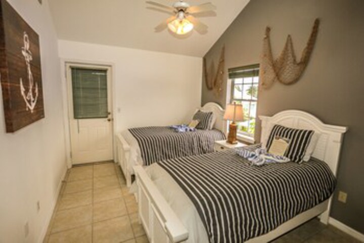 Room 26 of 26