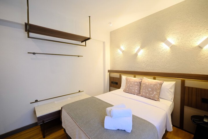 Room 21 of 83