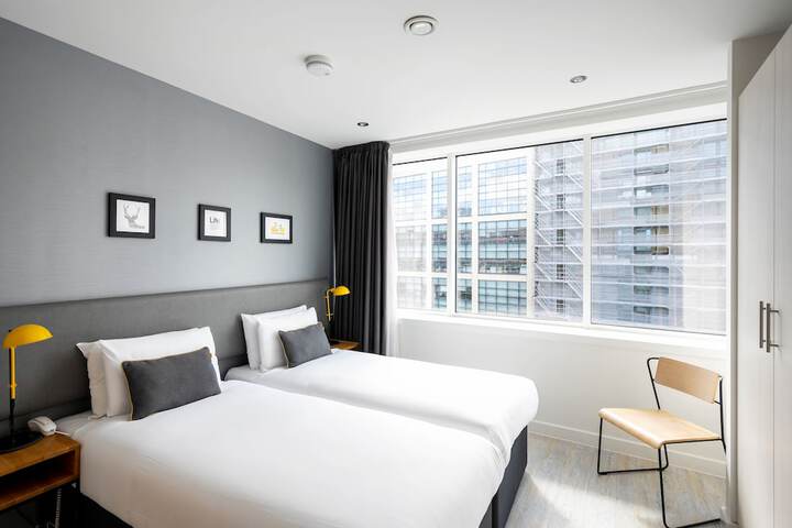 Room 15 of 39