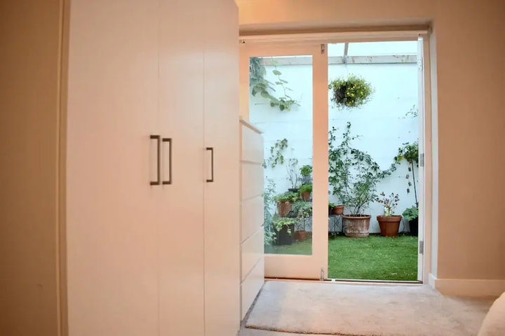 Terrace/Patio 6 of 13