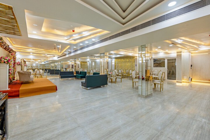 Ballroom/Hall 45 of 51