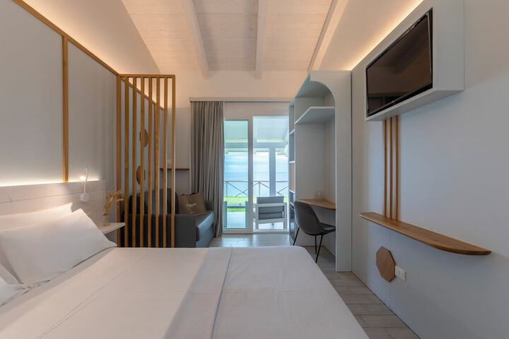 Room 9 of 91