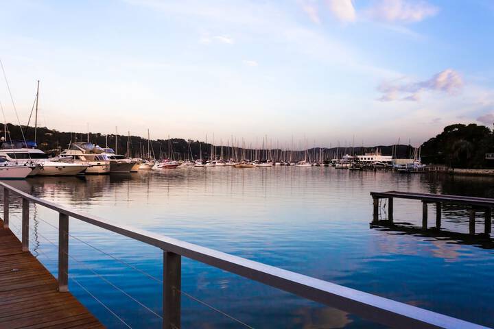 Dock