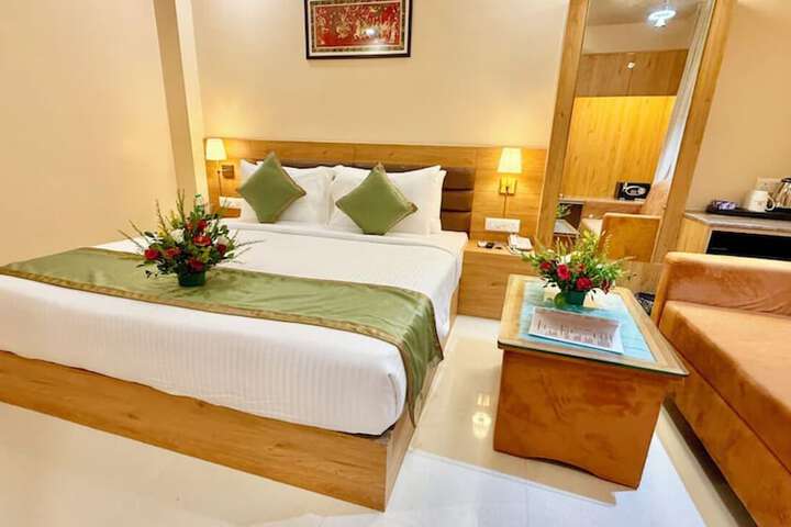 Room 3 of 6
