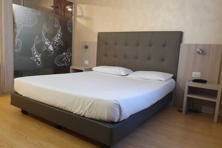 Room 18 of 42