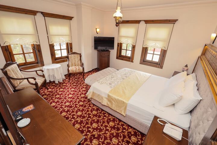 Room 16 of 53