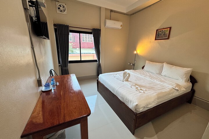 Room 30 of 61