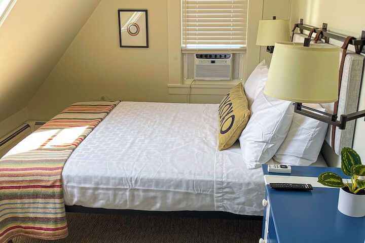 Room 28 of 41