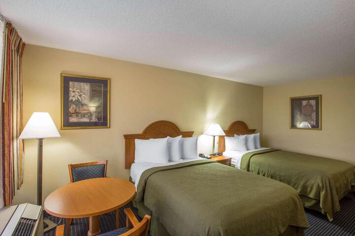2 Double Beds (2 of 16)