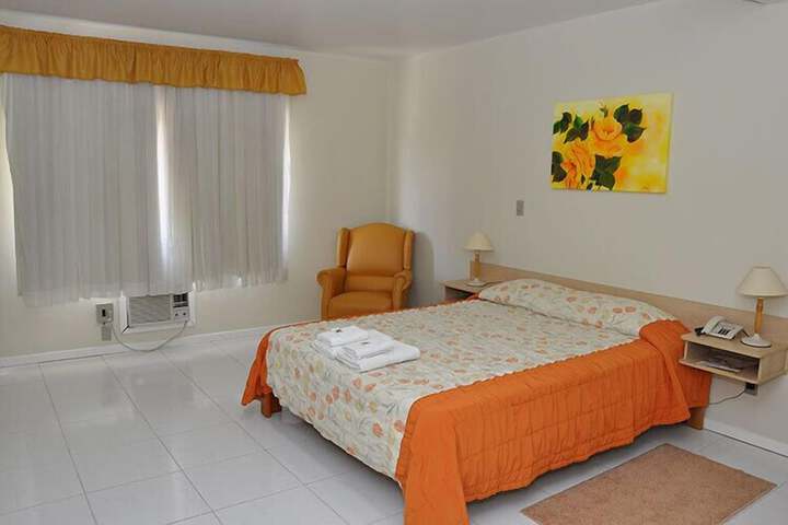Room 3 of 12