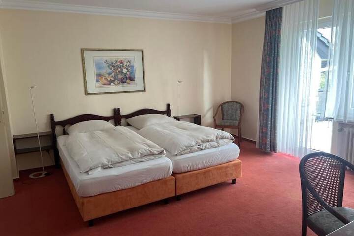 Room 6 of 21