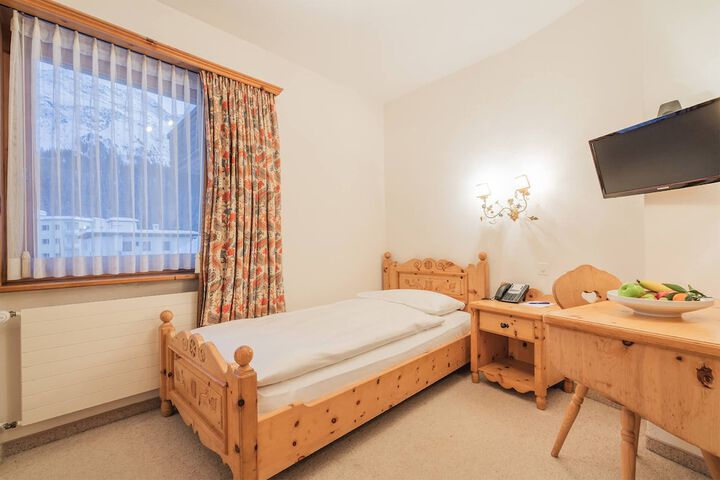 Room 7 of 39
