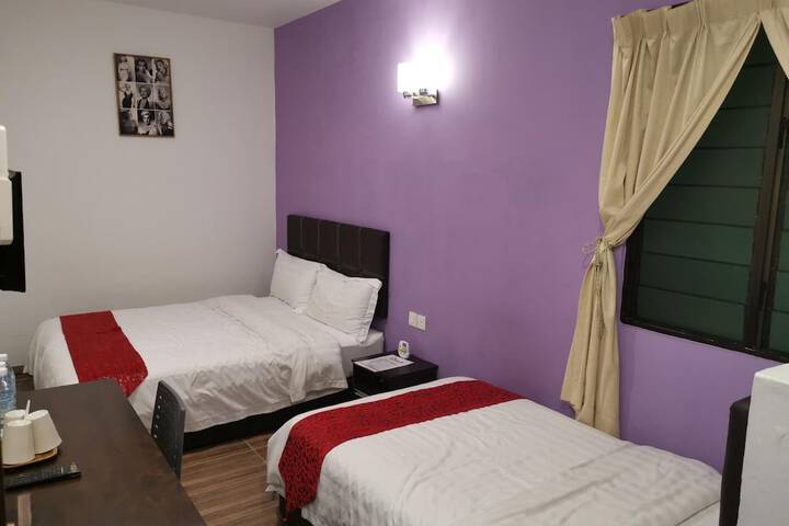 Room 16 of 74