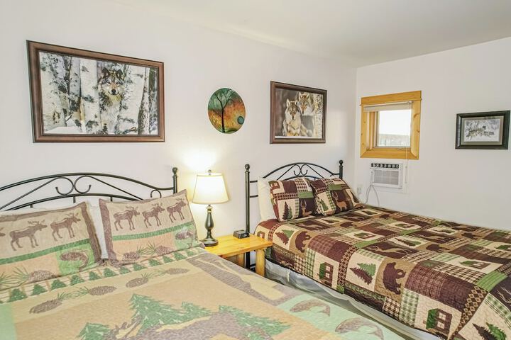 Room 15 of 168