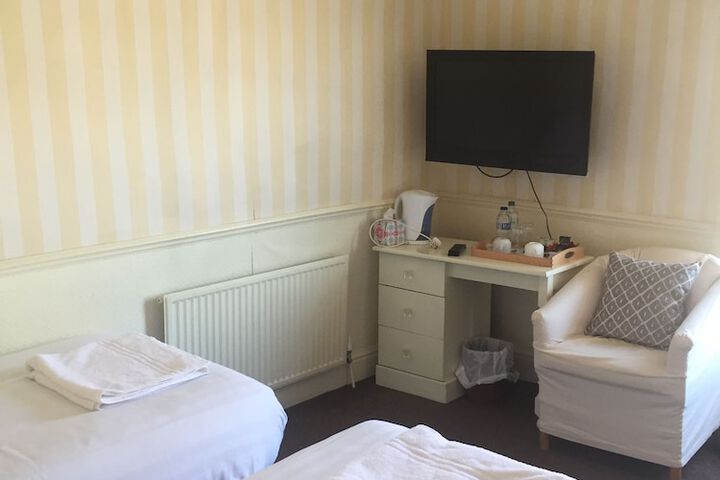 Room 9 of 44
