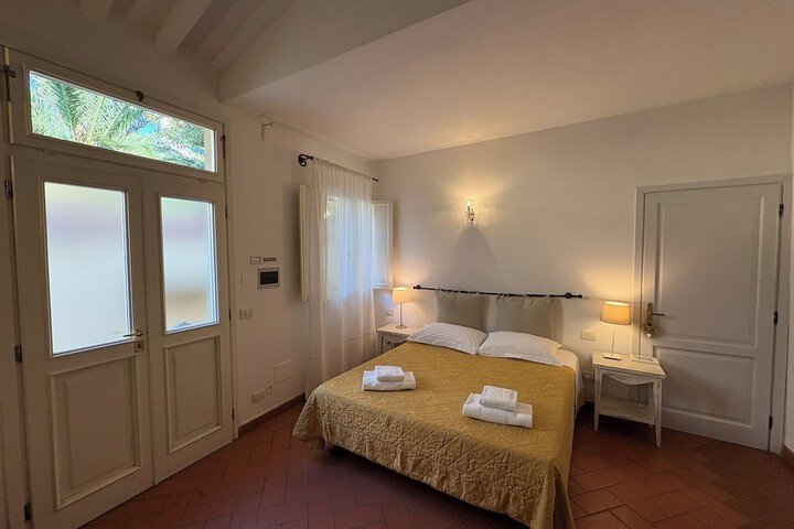 Room 15 of 60