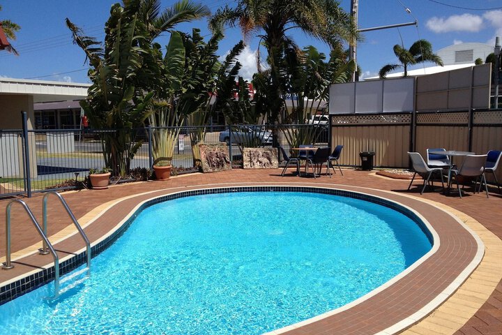 Pool Hotel